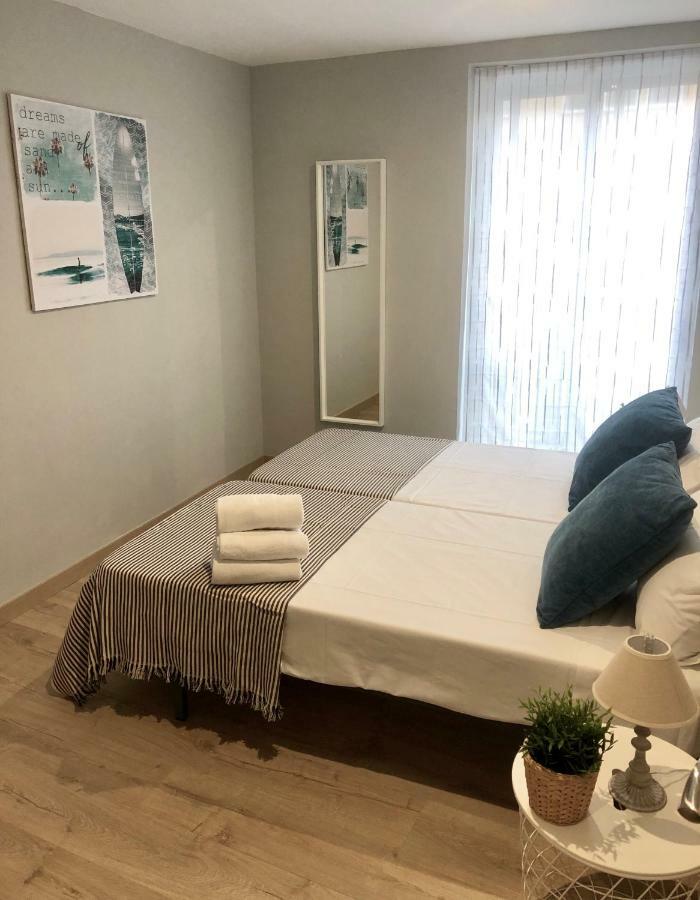 Apartamento San Blas-Antiguo Mercado Central Zaragoza Exteriör bild